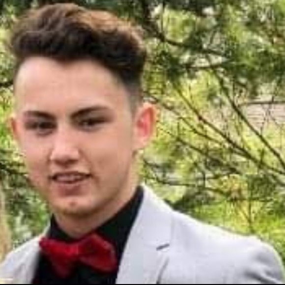 Meet your Posher, Justin - Picture 1 of 1